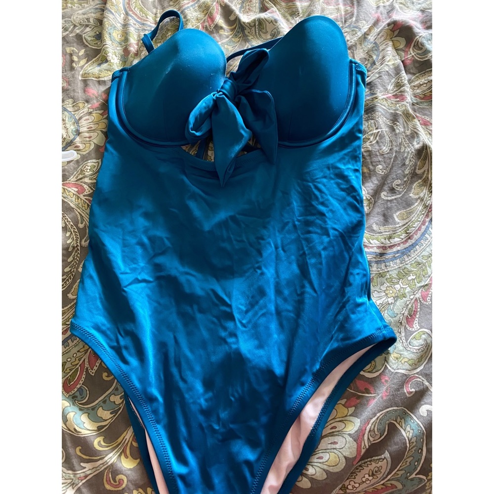 Bathing suit